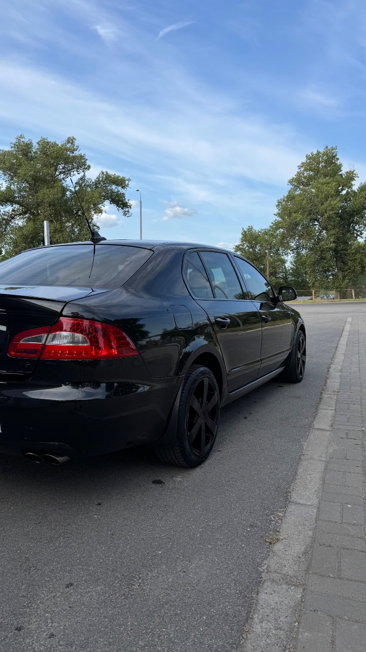 Skoda Superb - фото 3
