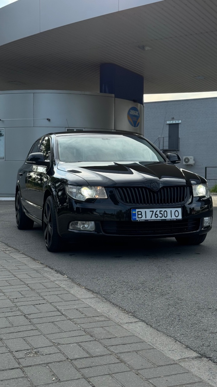 Skoda Superb - фото 1