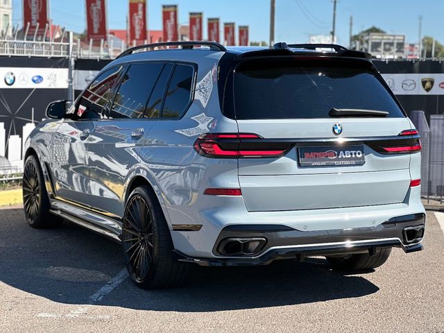 BMW X7 - фото 3