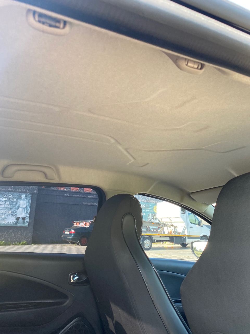 Renault ZOE - фото 14