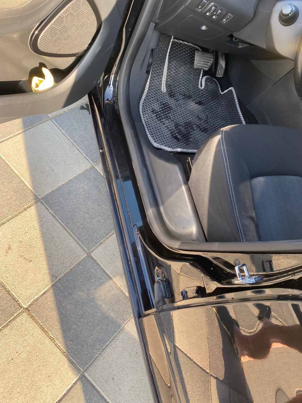 Renault ZOE - фото 13