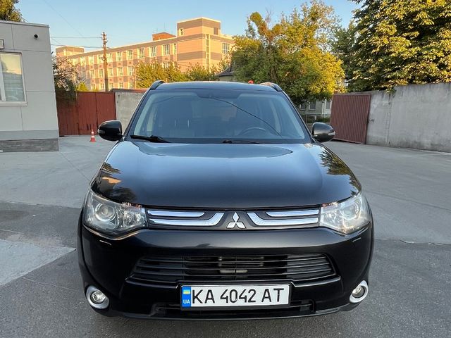 Mitsubishi Outlander 2013, Київ, $13 000 - зображення 1