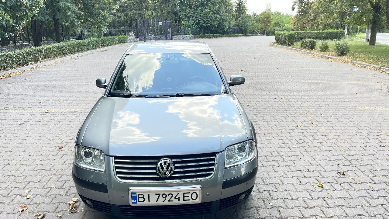 Volkswagen Passat - фото 1