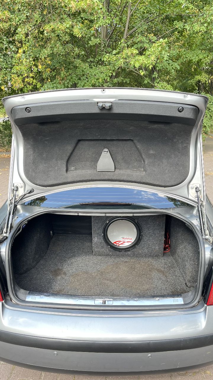 Volkswagen Passat - фото 8