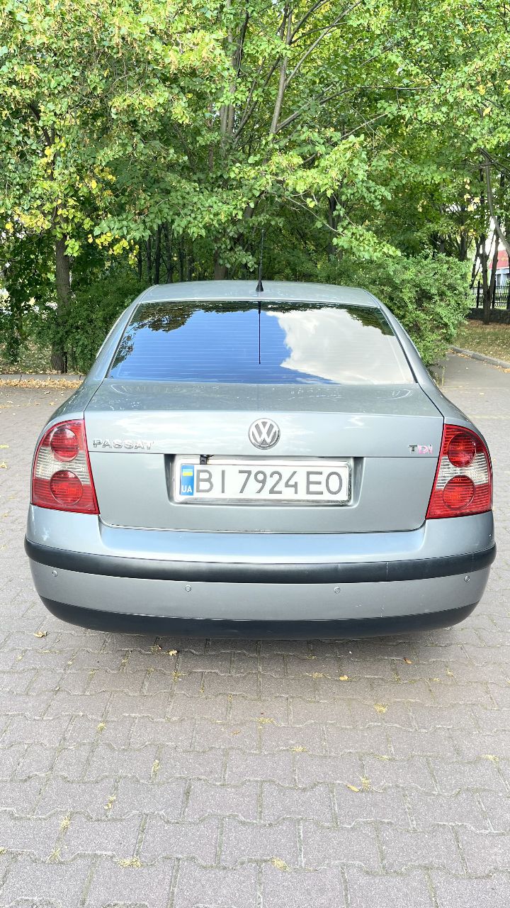 Volkswagen Passat - фото 2