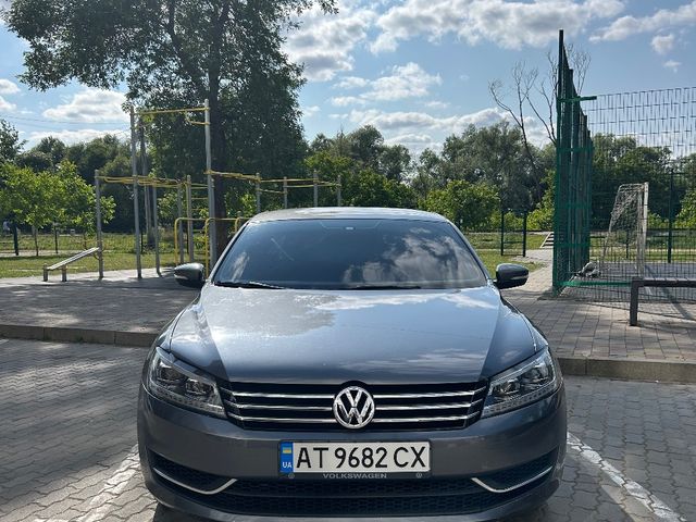 Volkswagen Passat (North America and China) - фото 1
