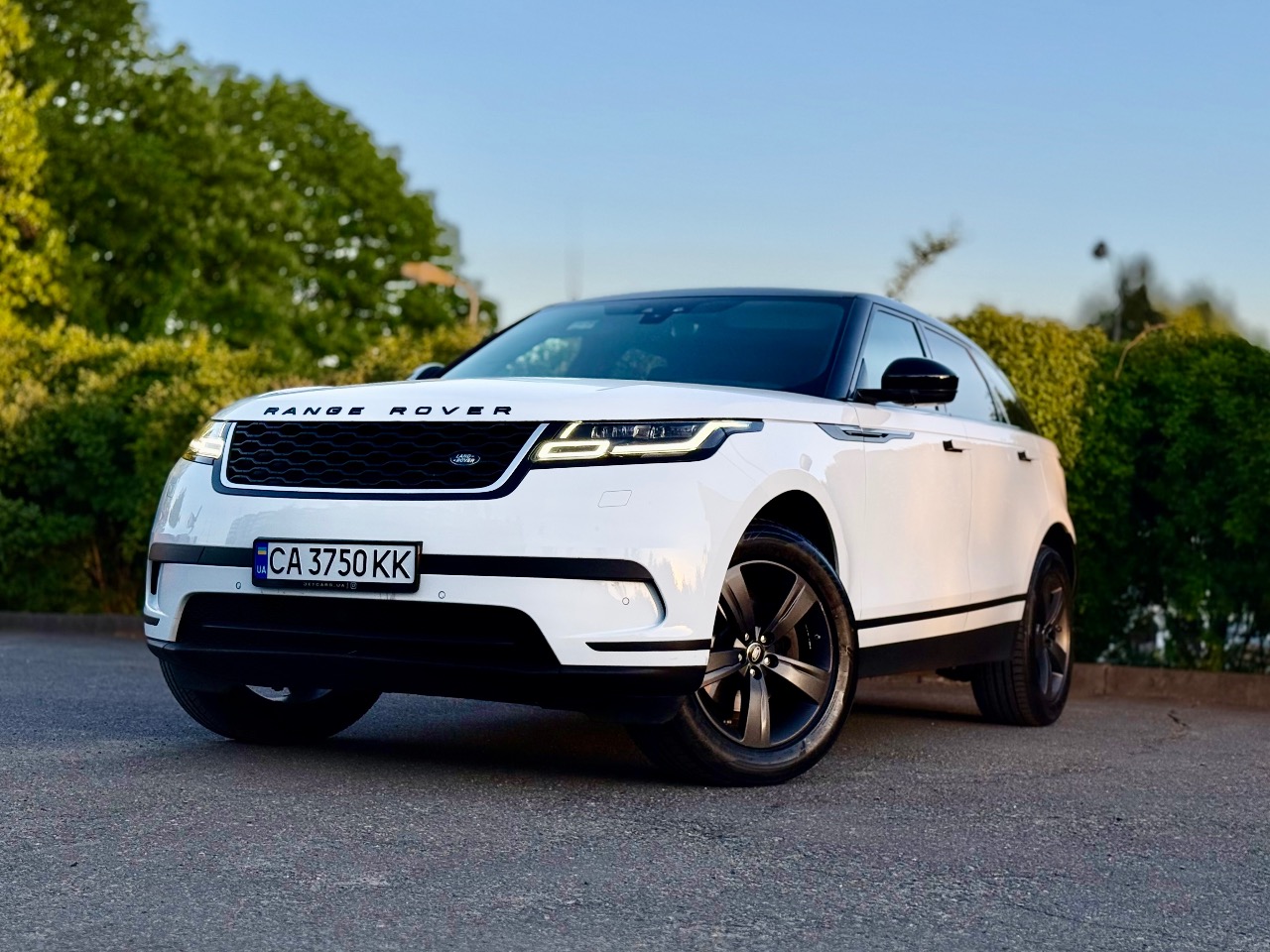 Land Rover Range Rover Velar - фото 1