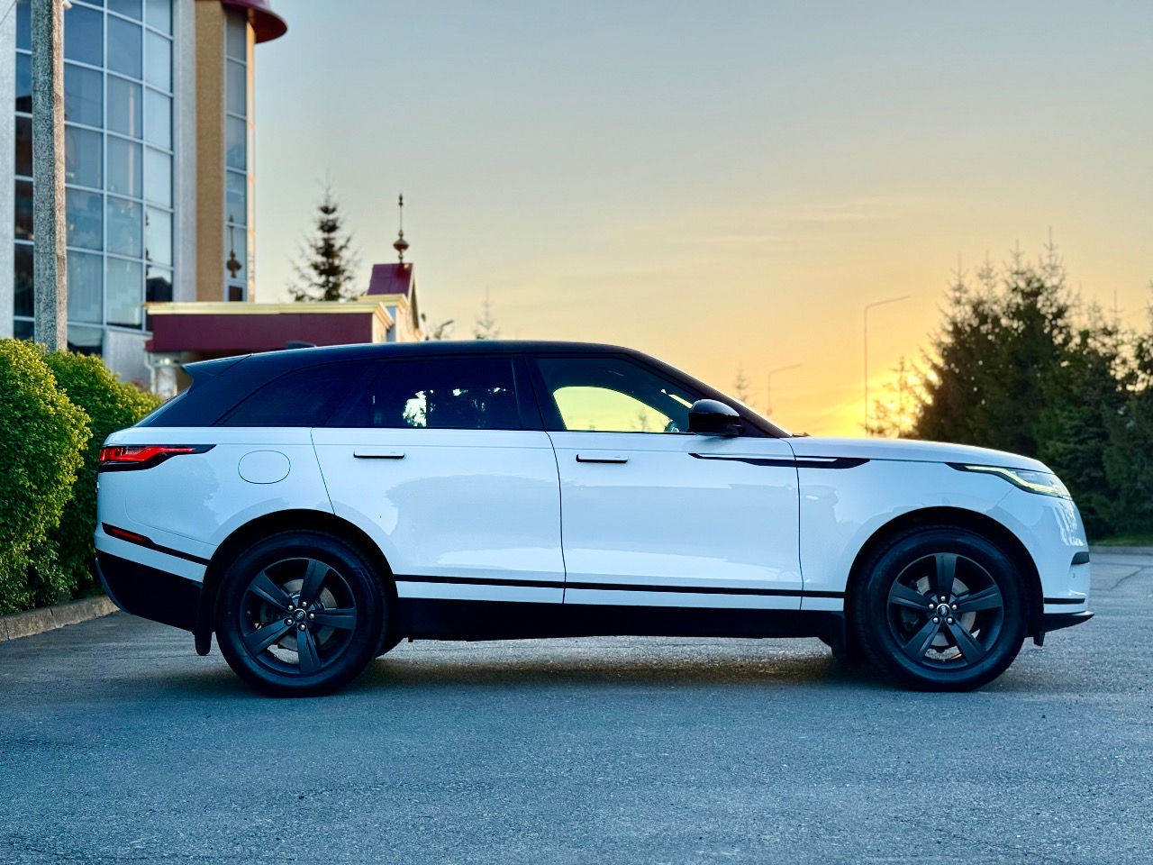 Land Rover Range Rover Velar - фото 11