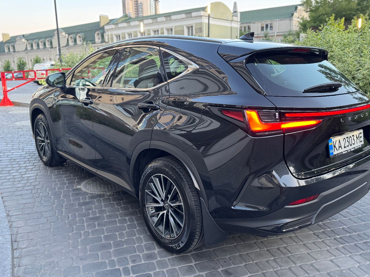 Lexus NX - фото 3