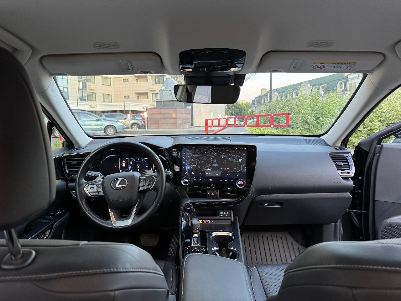 Lexus NX - фото 6