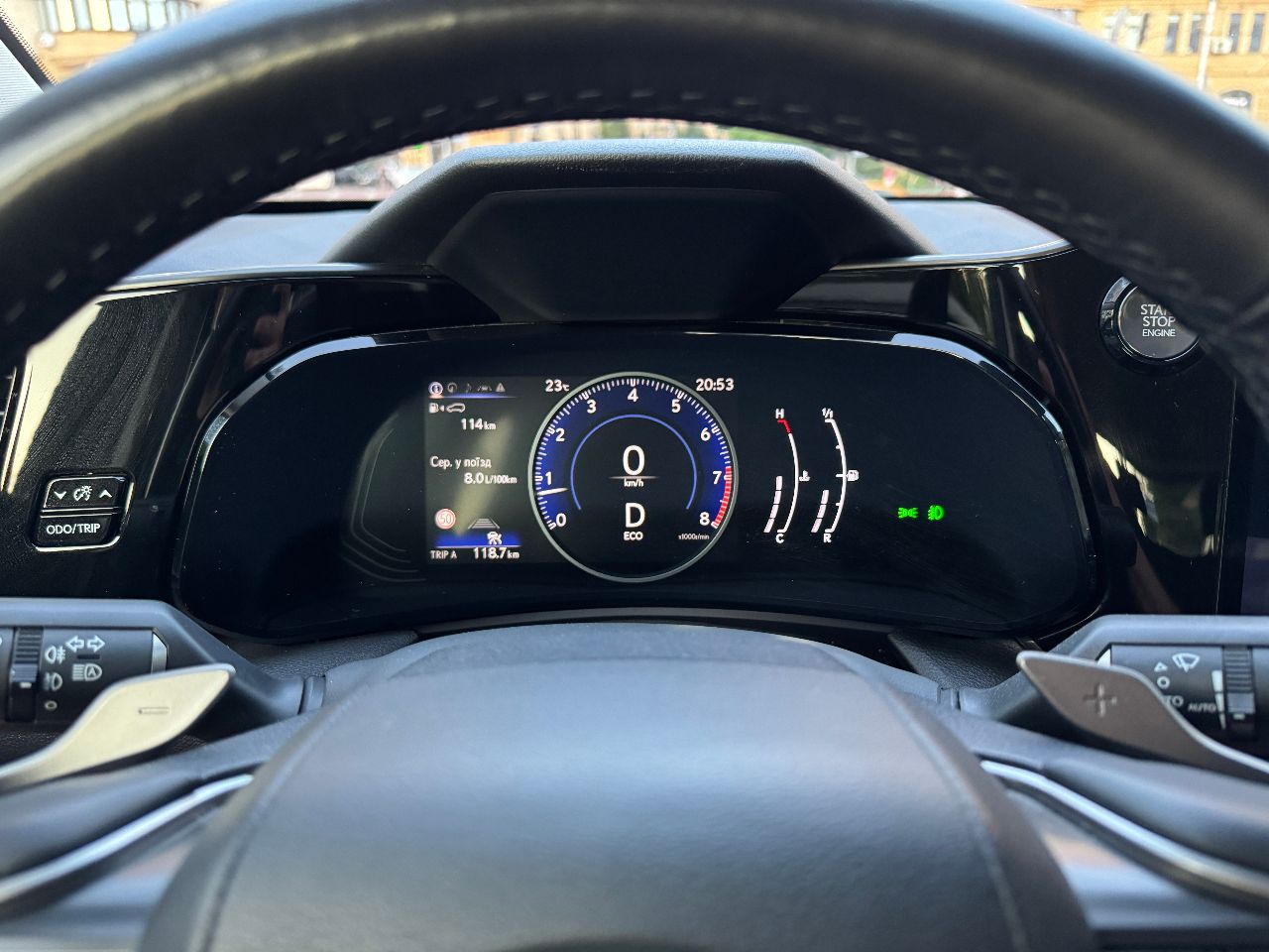 Lexus NX - фото 1