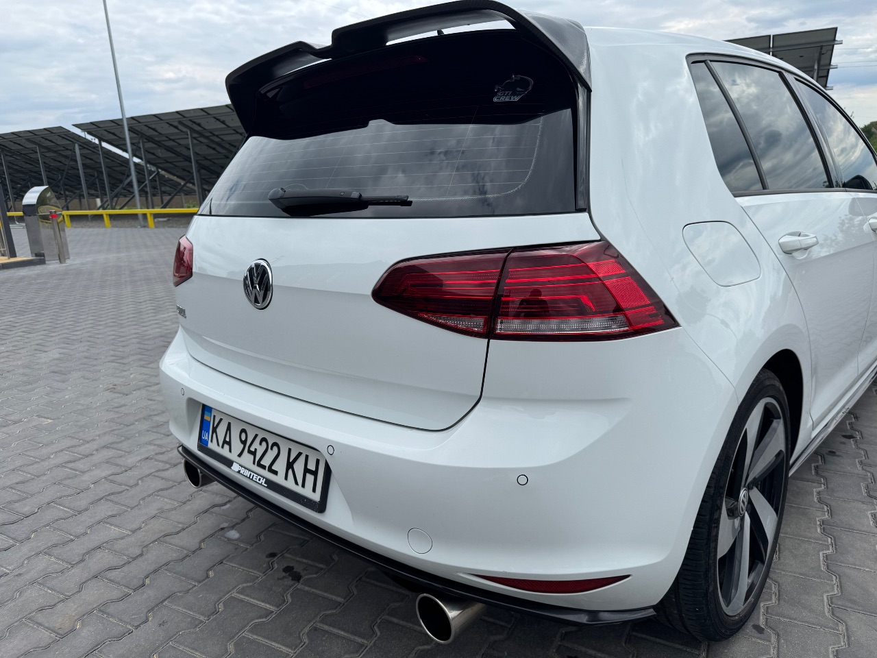 Volkswagen Golf GTI - фото 4