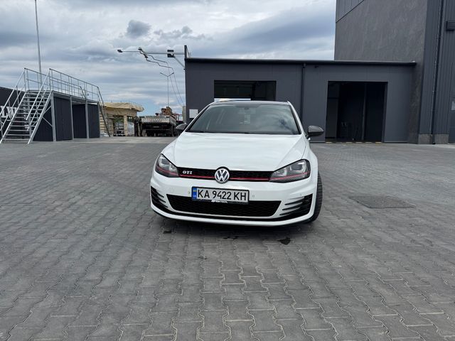Volkswagen Golf GTI - зображення 2