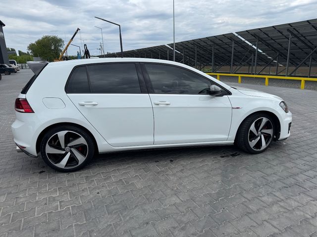Volkswagen Golf GTI - зображення 5