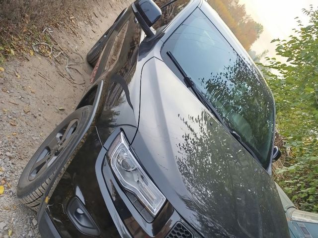 Jeep Grand Cherokee - зображення 1