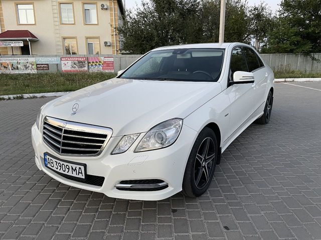Mercedes-Benz E-Класс - зображення 3