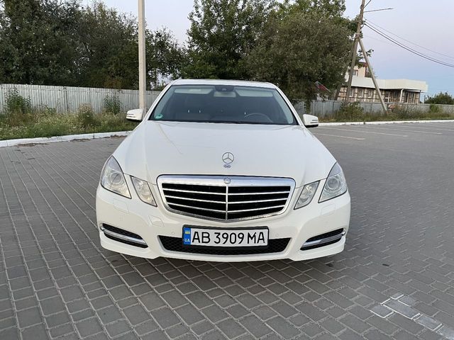 Mercedes-Benz E-Класс - зображення 2