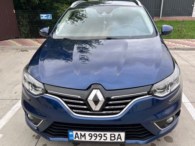 Renault Megane - фото 1