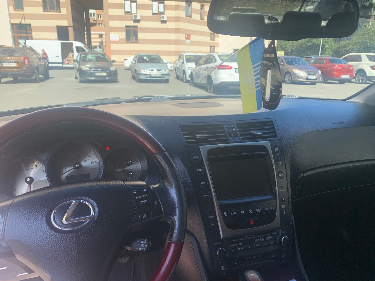 Lexus GS - фото 10