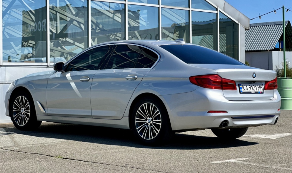 BMW 5 серії - фото 8