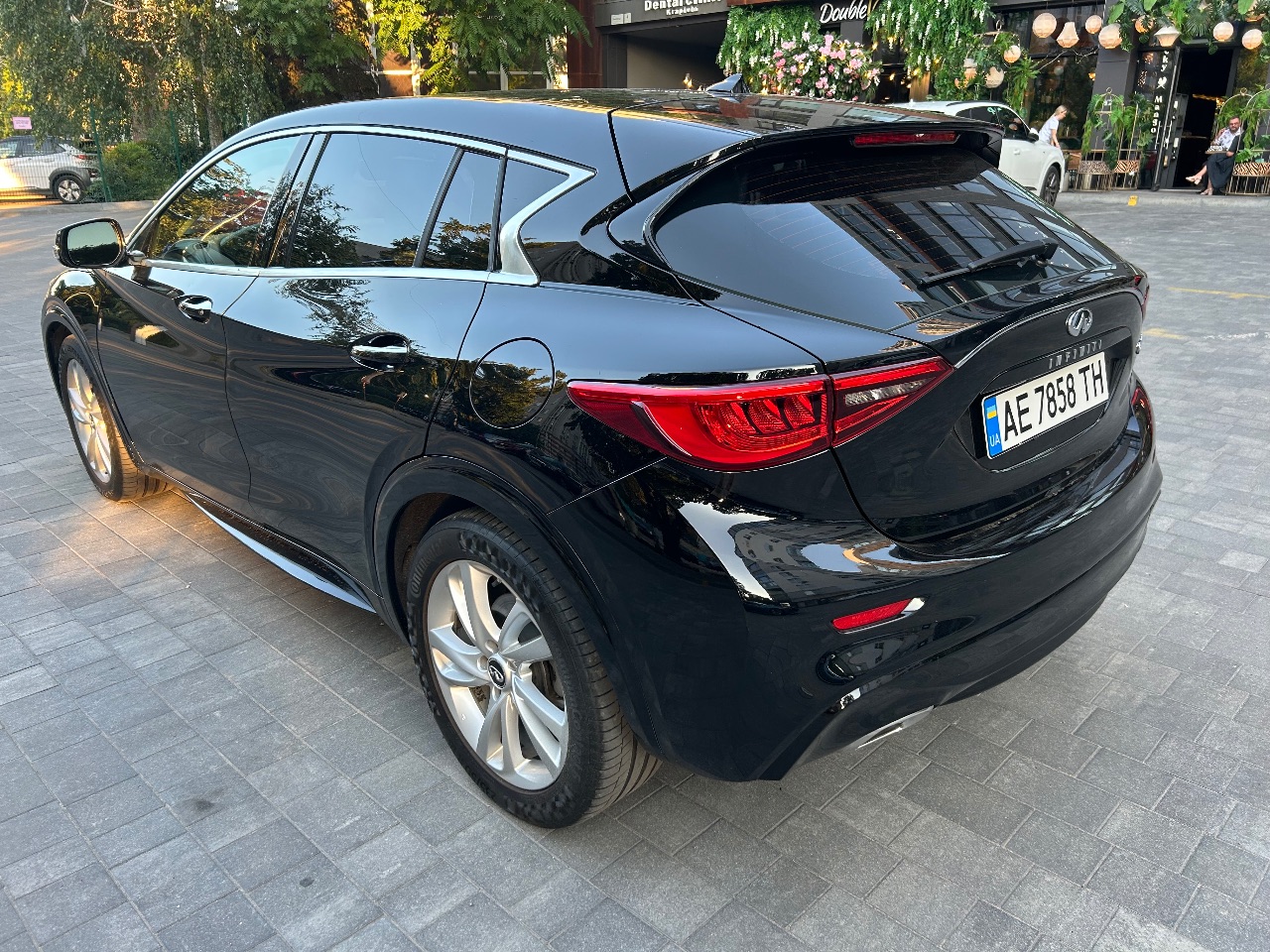 Infiniti QX30 - фото 8