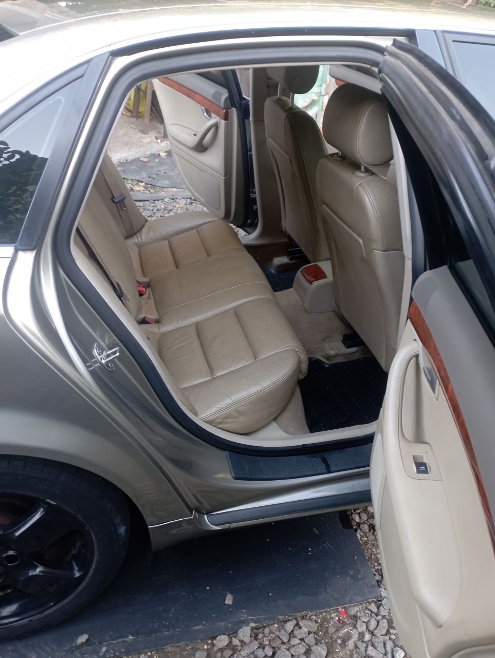 Audi A4 - фото 9