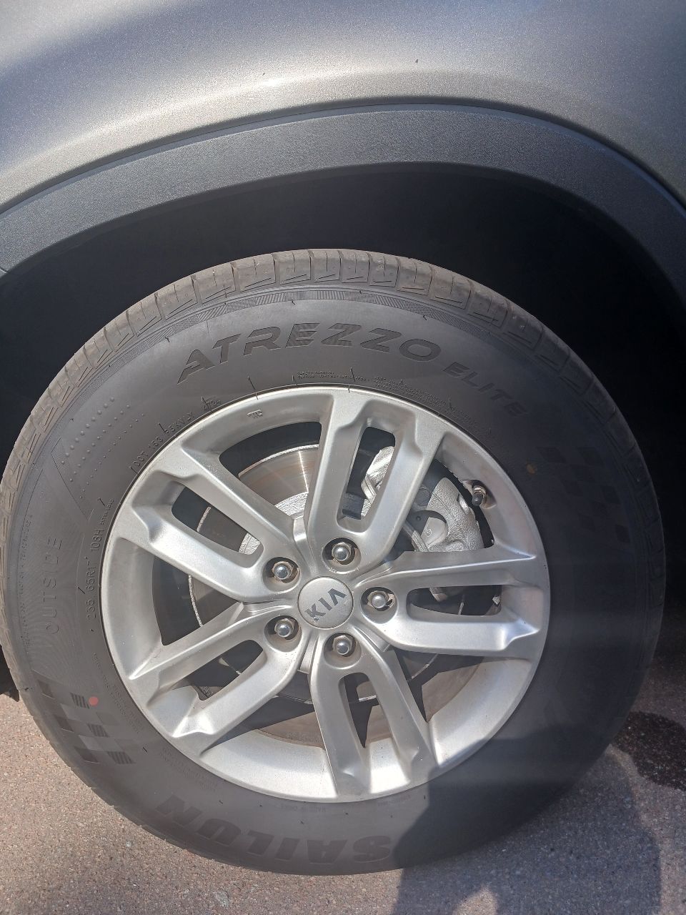 Kia Sorento - фото 12