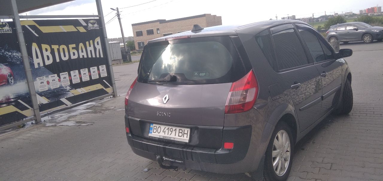 Renault Scenic - фото 3