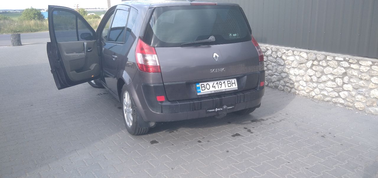 Renault Scenic - фото 6