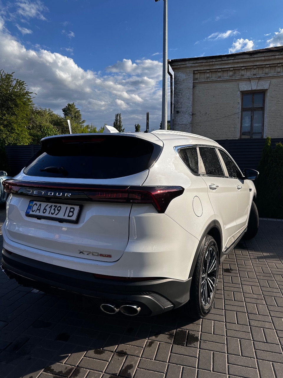 Jetour X70 PLUS - фото 2