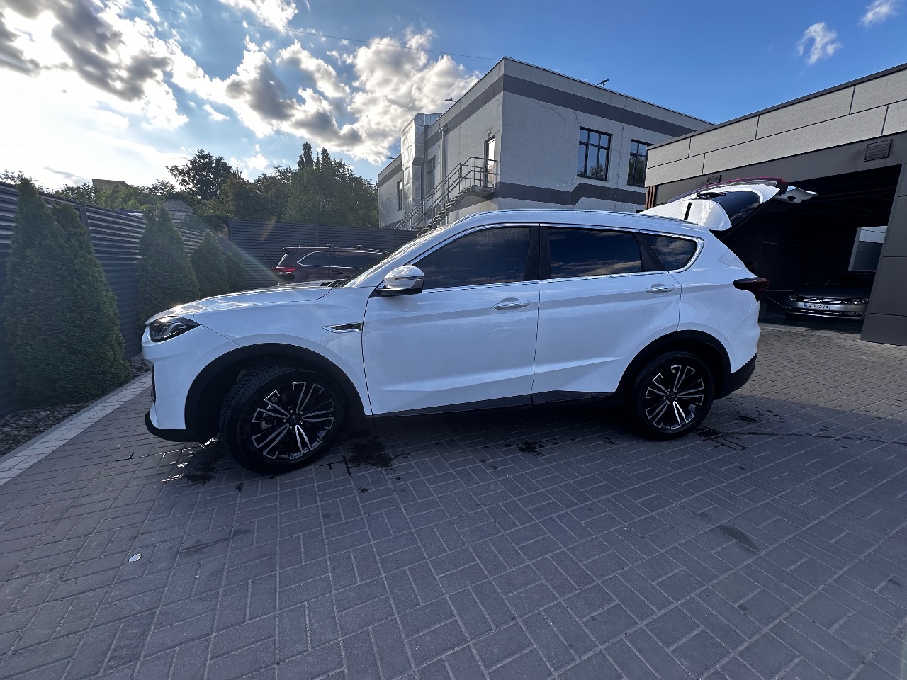 Jetour X70 PLUS - фото 10