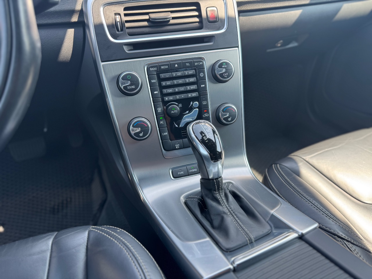 Volvo V60 - фото 19