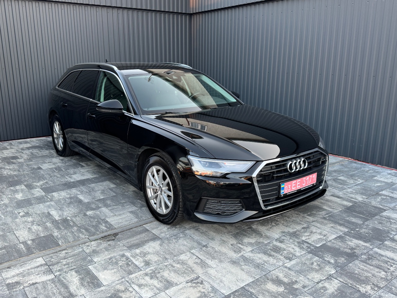 Audi A6 - фото 1