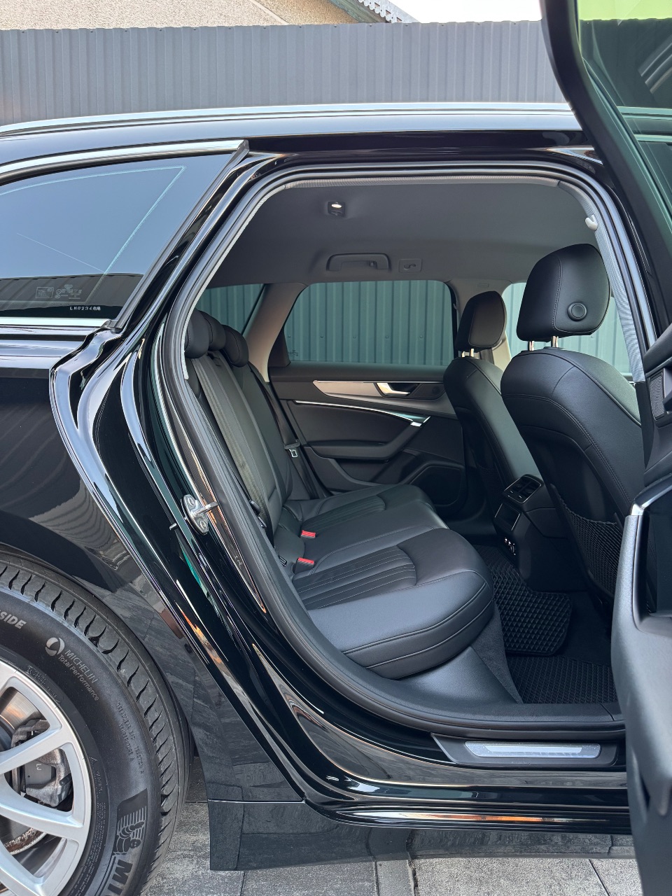 Audi A6 - фото 22