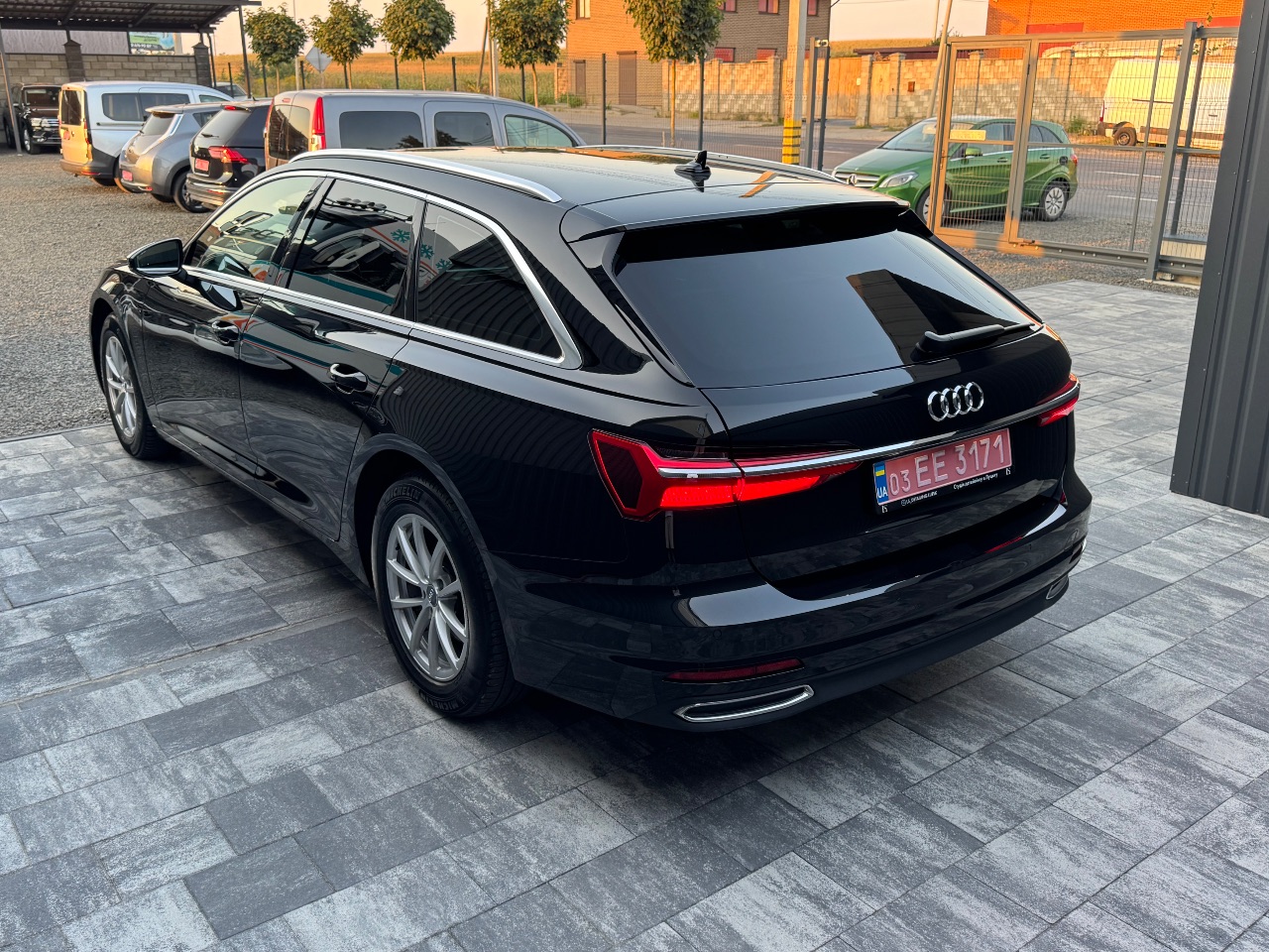 Audi A6 - фото 10