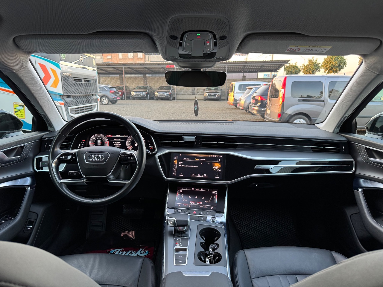 Audi A6 - фото 24