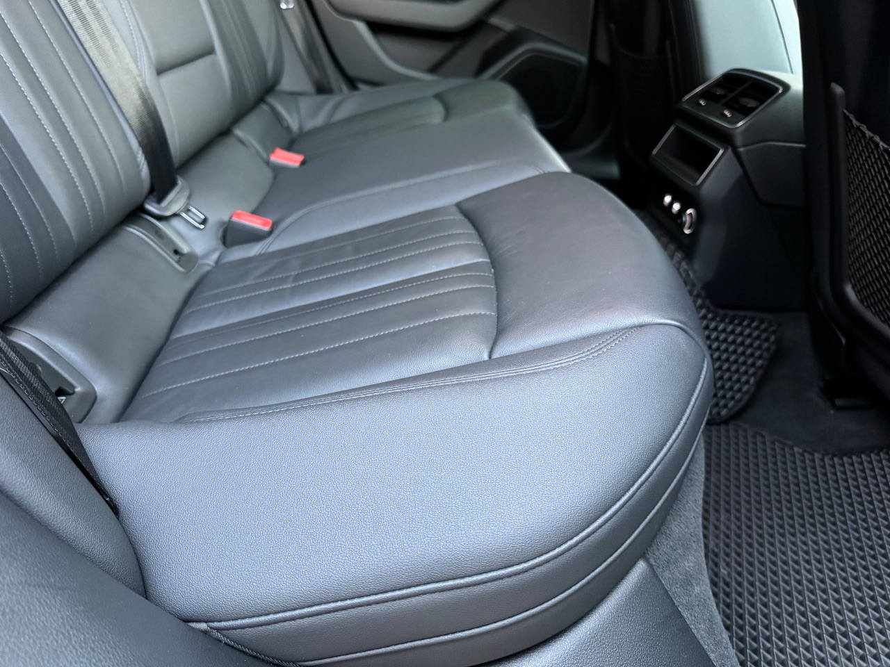 Audi A6 - фото 23