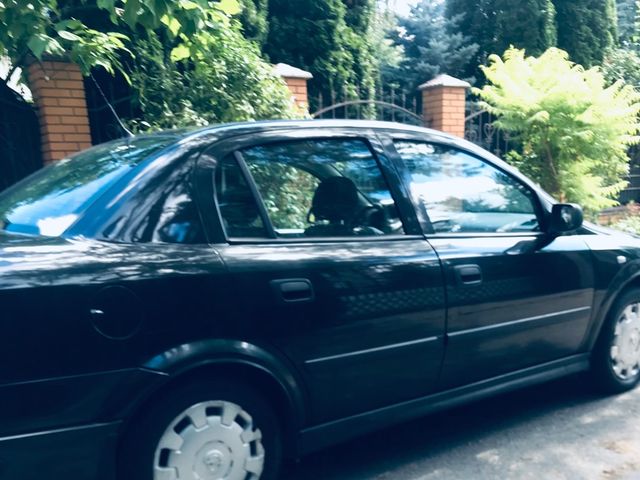Opel Astra - фото 4