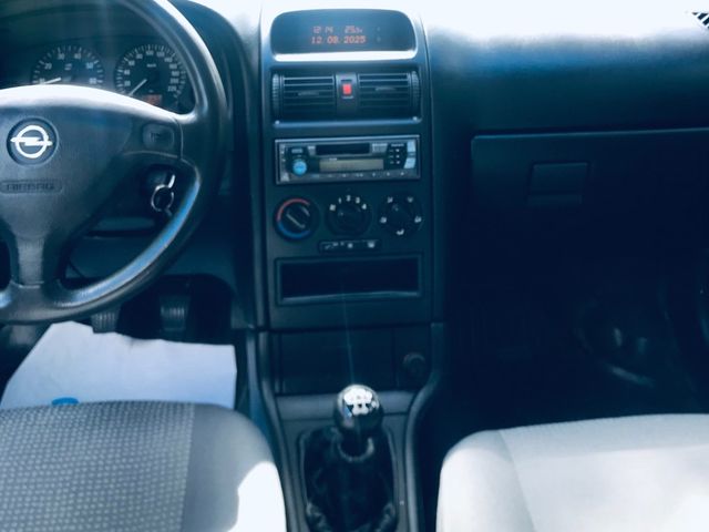 Opel Astra - фото 3