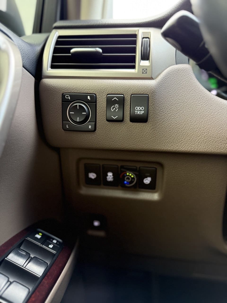 Lexus GX - фото 15