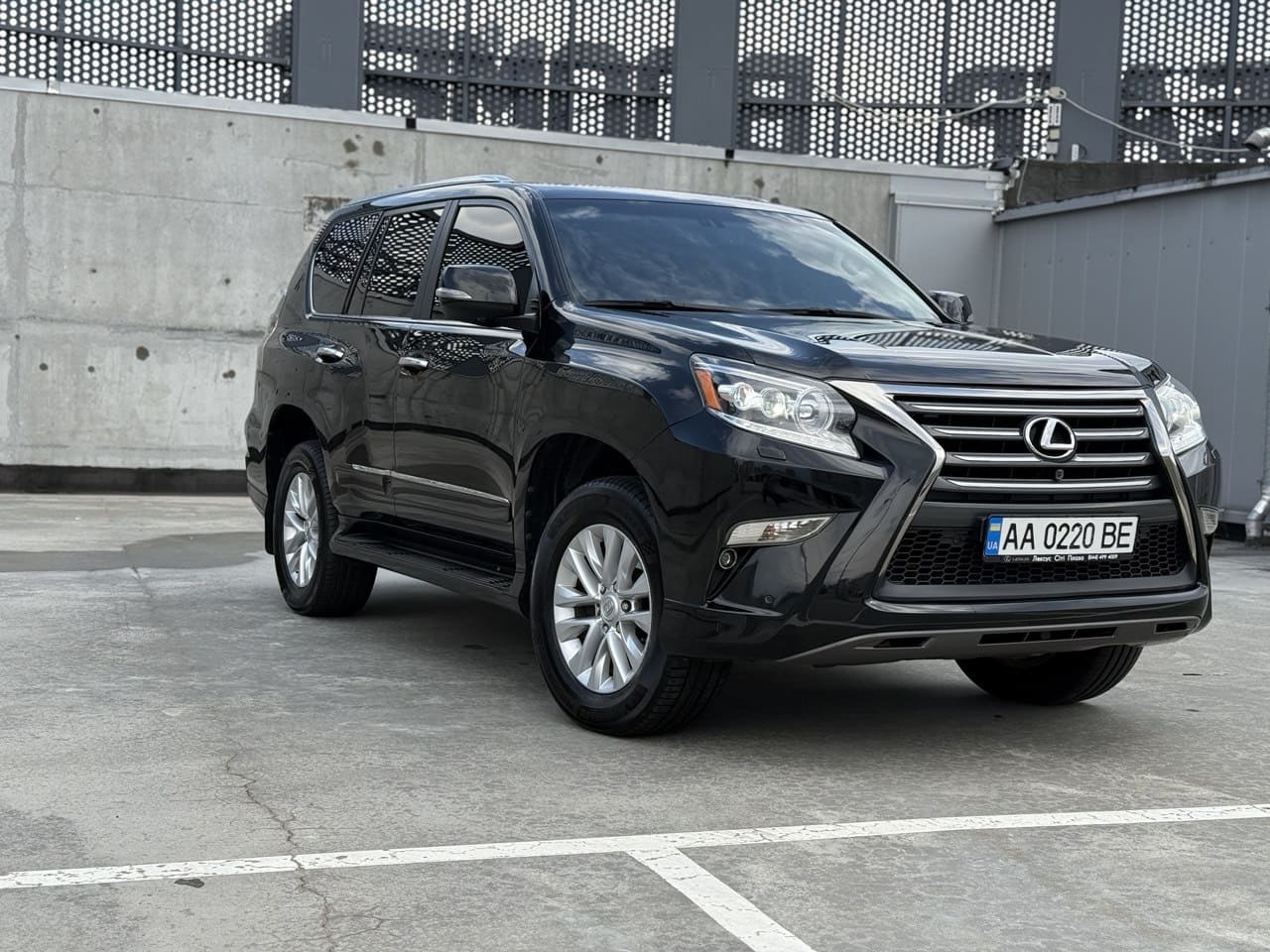 Lexus GX - фото 11