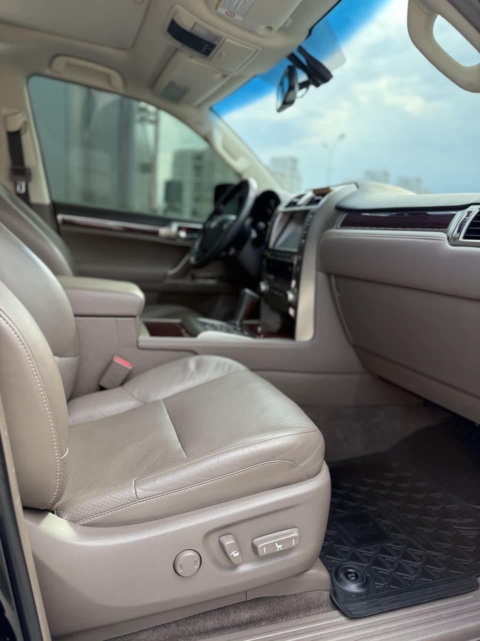 Lexus GX - фото 12