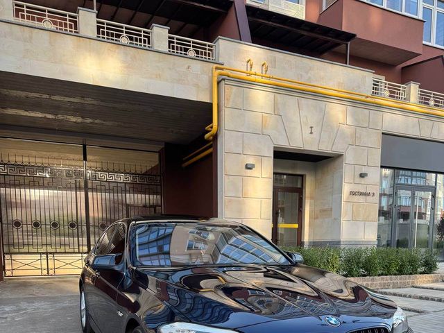 BMW 5 серії - фото 2