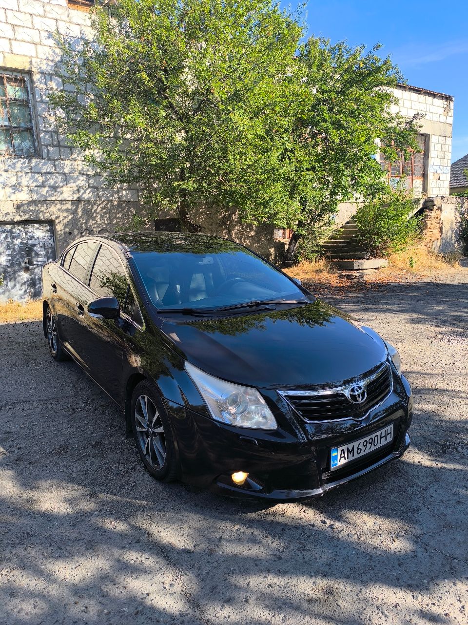 Toyota Avensis - фото 2