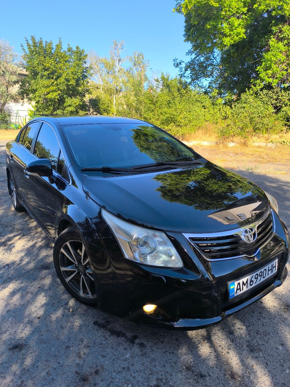 Toyota Avensis - фото 1