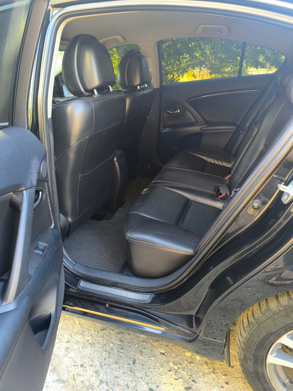 Toyota Avensis - фото 8