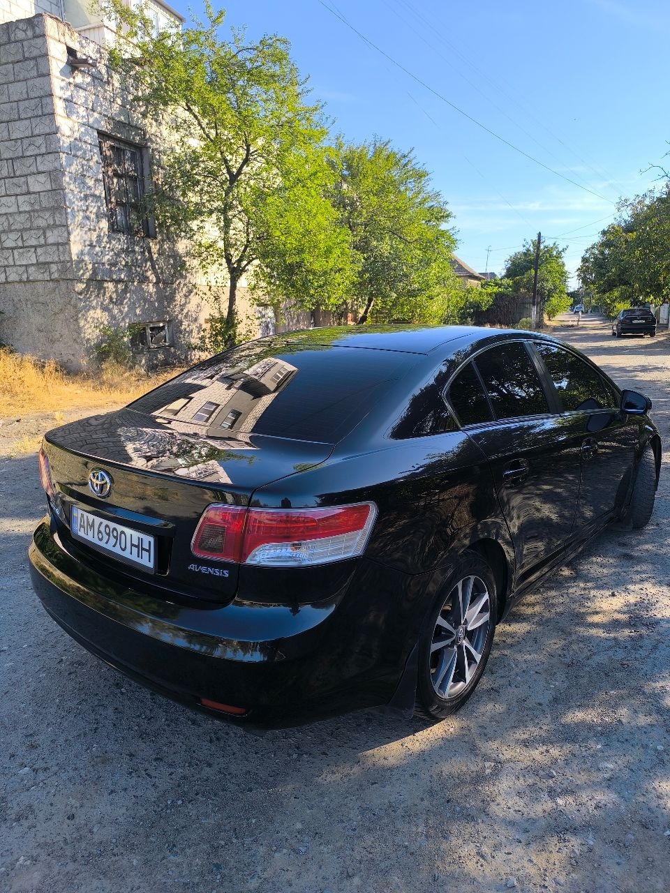 Toyota Avensis - фото 4