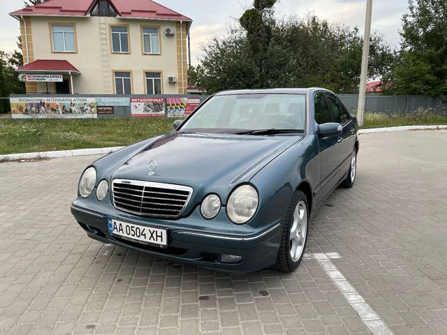 Mercedes-Benz E-Класс - зображення 4