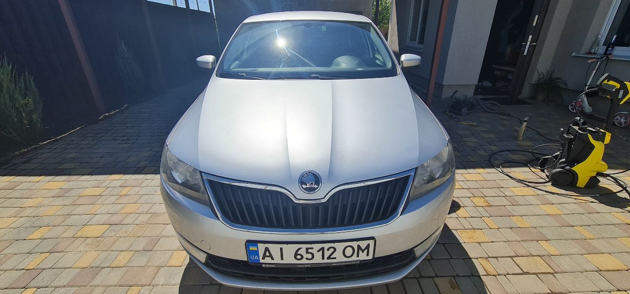 Skoda Rapid - фото 1