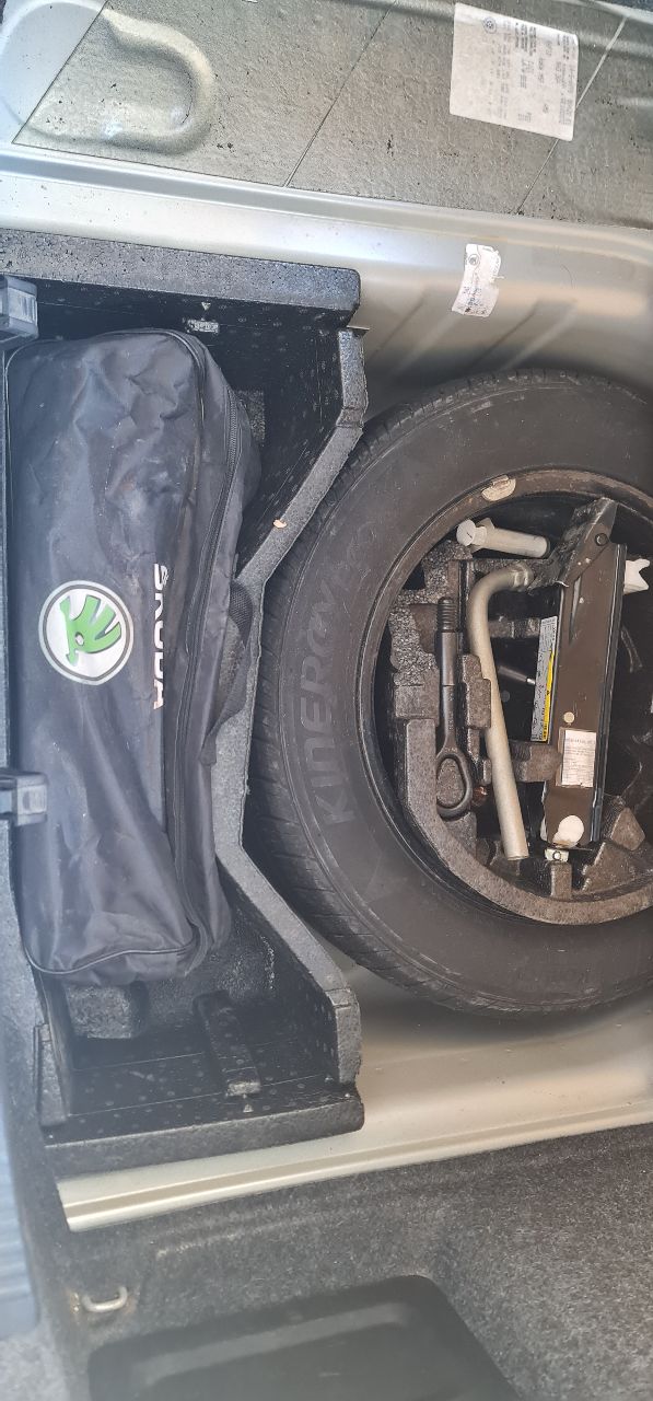 Skoda Rapid - фото 22